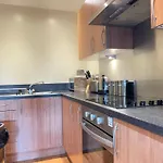 City Centre Apartment-Chinatown